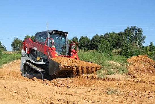 Takeuchi TL10V2 – vikšrinis mini krautuvas