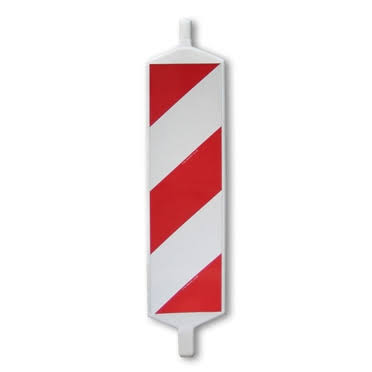 Guide post with EG reflective sheeting